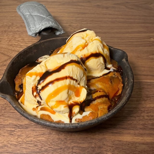 Moonzookie.