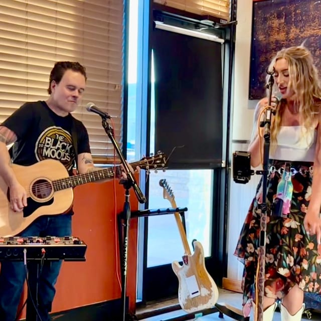 FRIDAY LIVE MUSIC - Panda